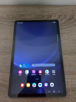 SAMSUNG Galaxy Tab S9 FE - 5