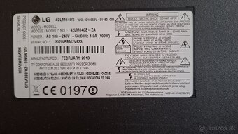 Predám funkčný 3D televizor LG 42 M640s + 3D okuliare - 5