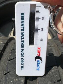 Letne pneumatiky 215/40 R17 - na dojazd / drift - 5