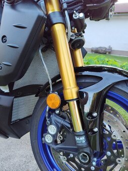 YAMAHA MT-10 SP - 5