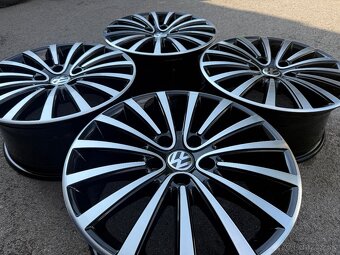 ORIGINAL VW T6/T6.1 MULTIVAN/TRANSPORTER DISKY 5x120 R18 - 5