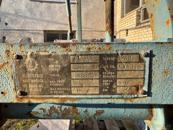 Pluh dvoják PN252 - 5