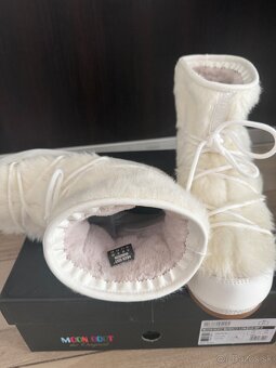 Moon Boot - 5
