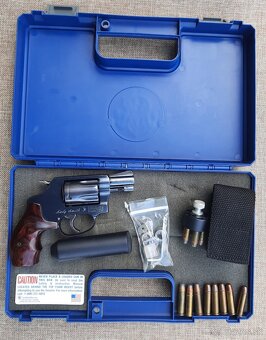 Revolver S&W Lady Smith - 5