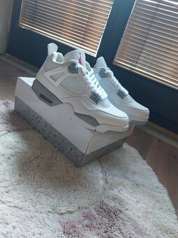 Jordan 4 Retro White Oreo - 5
