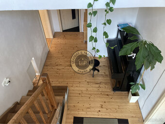 PREDAJ veľký 6izbový rodinný dom Bezenye. - 5