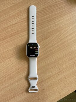Apple watch serie 8 - 5