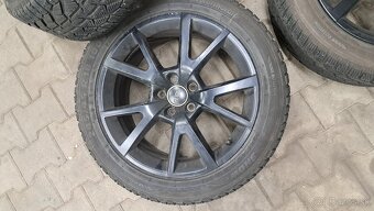 Predám zimnú sadu 5x112R18 + 245/45R18 - 5