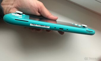 Nintendo Switch Lite - 5