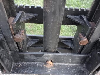 Veza z vysokozdvizneho vozika - 5