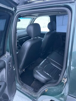Jeep Cherokee KJ 2.5 CRD - dočasne odhlásené. - 5