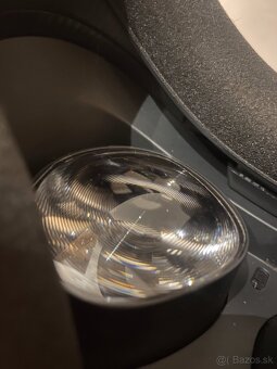 Oculus Quest 2 (128GB) - 5