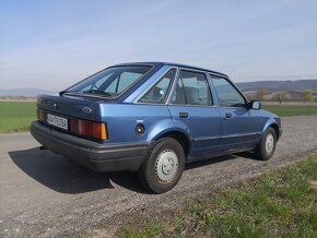 Ford Escort 1,4 GHIA,1987, MK4, platná TK, EK - 5