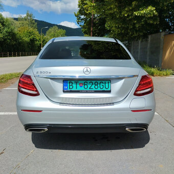 Mercedes-Benz E300e Plug-In SPORTSTYLE AVANTGARDE, 05/2021 - 5