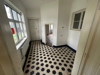 Obchodný priestor 260 m² na prenájom v centre Sobraniec - 5