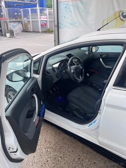 Ford Fiesta - 5