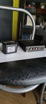 Predám gramofónový predzosilňovač Rega Fono Mini A2D MKII - 5