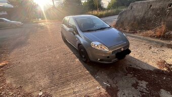 fiat punto 2009 - 5