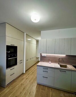 Krasna garzonka na prenajom - 5