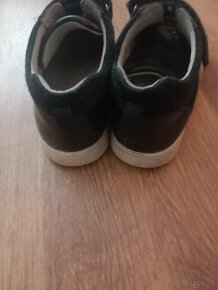 Adidas botasky, Protetika kožené topánky - 5