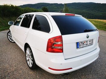 ŠKODA OCTAVIA COMBI RS 2.0TDI CR DSG+F1 125KW 170PS XENON - 5