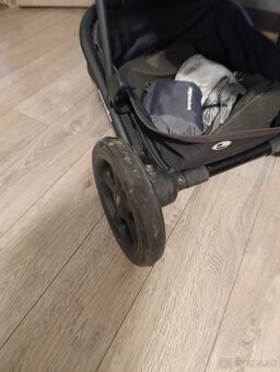 Easy Walker Harvey 2 - 5
