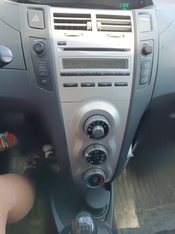Toyota yaris - 5