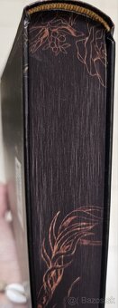 Kniha "Hnev" od Ana Huang - 5