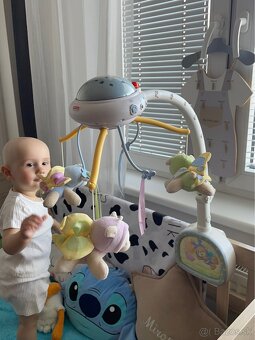 Kolotoč nad postýlku Fisher Price - 5