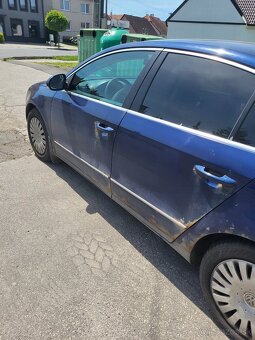 Predam wolkswagen passat B6 - 5