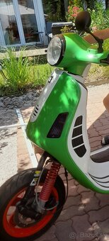 VESPA GP CUSTOM PAINT - 5
