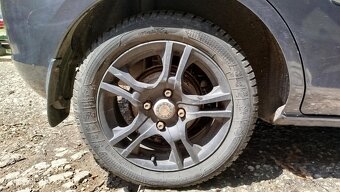 Mazda 2 1.25i - 5