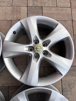 Original hliníkové disky Opel R17, 5x105 - 5