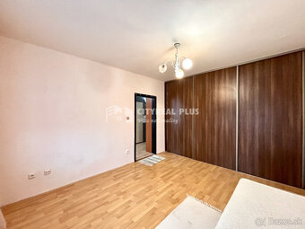 Ponúkame Vám na prenájom 1 izbový byt v Nových Zámkoch - 5