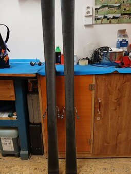 Lyže a lyžiarky - 5