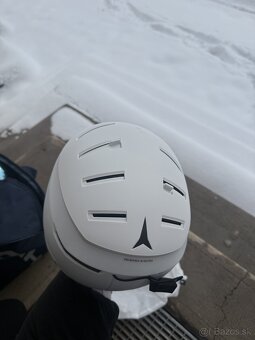 Dánska lyžiarska helma Atomic M - 5