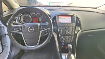 Opel Astra 1.4 Turbo 140k Cosmo A/T - 5