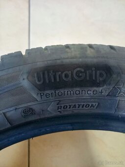 Predám zimné pneumatiky Goodyear 225/50 R18 - 5