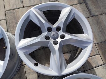 5x112 r19 hliníkové disky Audi 8Jx19ET28 - 5
