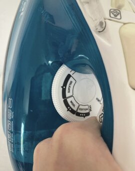 Žehlička Tefal Easygliss - 5