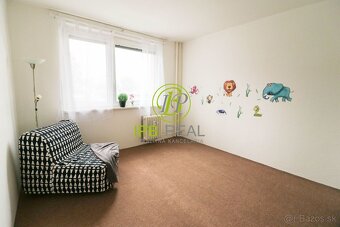 DOBRÁ LOKALITA 4-izb. byt s loggiou na Nejedlého ul. v Dúbr - 5