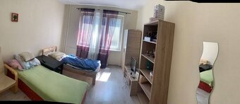 Ponúkame na predaj zrekonštruovaný 3-izbový byt s balkónom n - 5