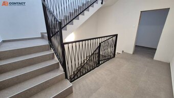 Nový skolaudovaný 4-izbový apartmán s terasou i parkovaním - 5