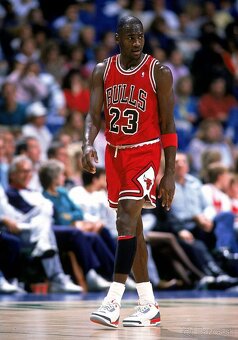 Predám jordan 3 fire red veľ.44 - 5