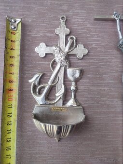 Svätenička 20€, kríž 25€ - 5