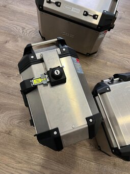 Givi TREKKER OUTBACK + vnútorné tašky - 5