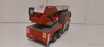 Bruder - Hasicske auto - 5