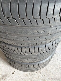 4x letne Continental 235/40R19 - 5