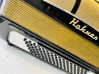 Predám akordeón Hohner Lucia IVP- 96 basový  - používaný v d - 5