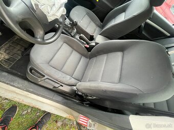 Sedačky Octavia 2 sedan - 5